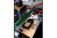 mô hình phân loại sản phẩm theo chiều cao có robot tay gắp